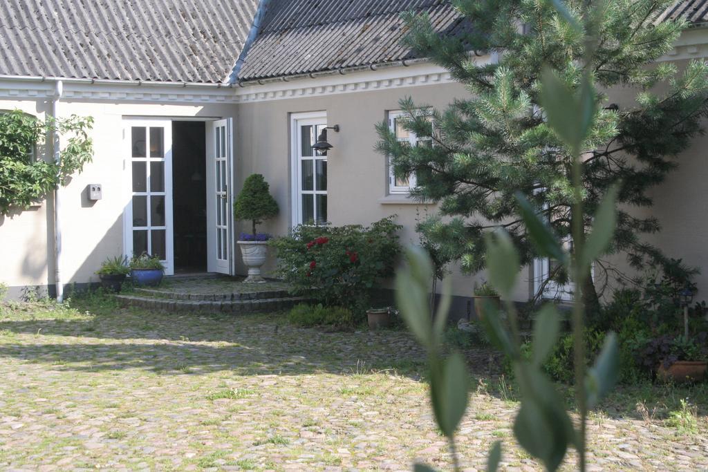 Teglgaarden Bed & Breakfast Vindeby  Экстерьер фото